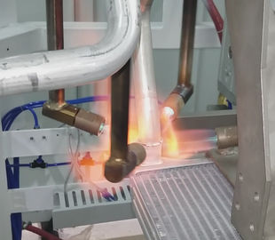Bon prix La machine de soudure automatique de flamme de plaque tournante pour le cuivre partie le tact 10s/pc de production en ligne