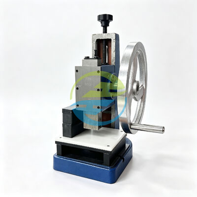 Bon prix Machine de découpe d'échantillons selon la norme CEI pour la préparation d'éprouvettes de matériaux d'isolation en caoutchouc et en câble avec moule de découpe en haltère personnalisé en ligne